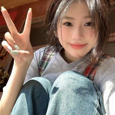 白衣校花与大长腿2